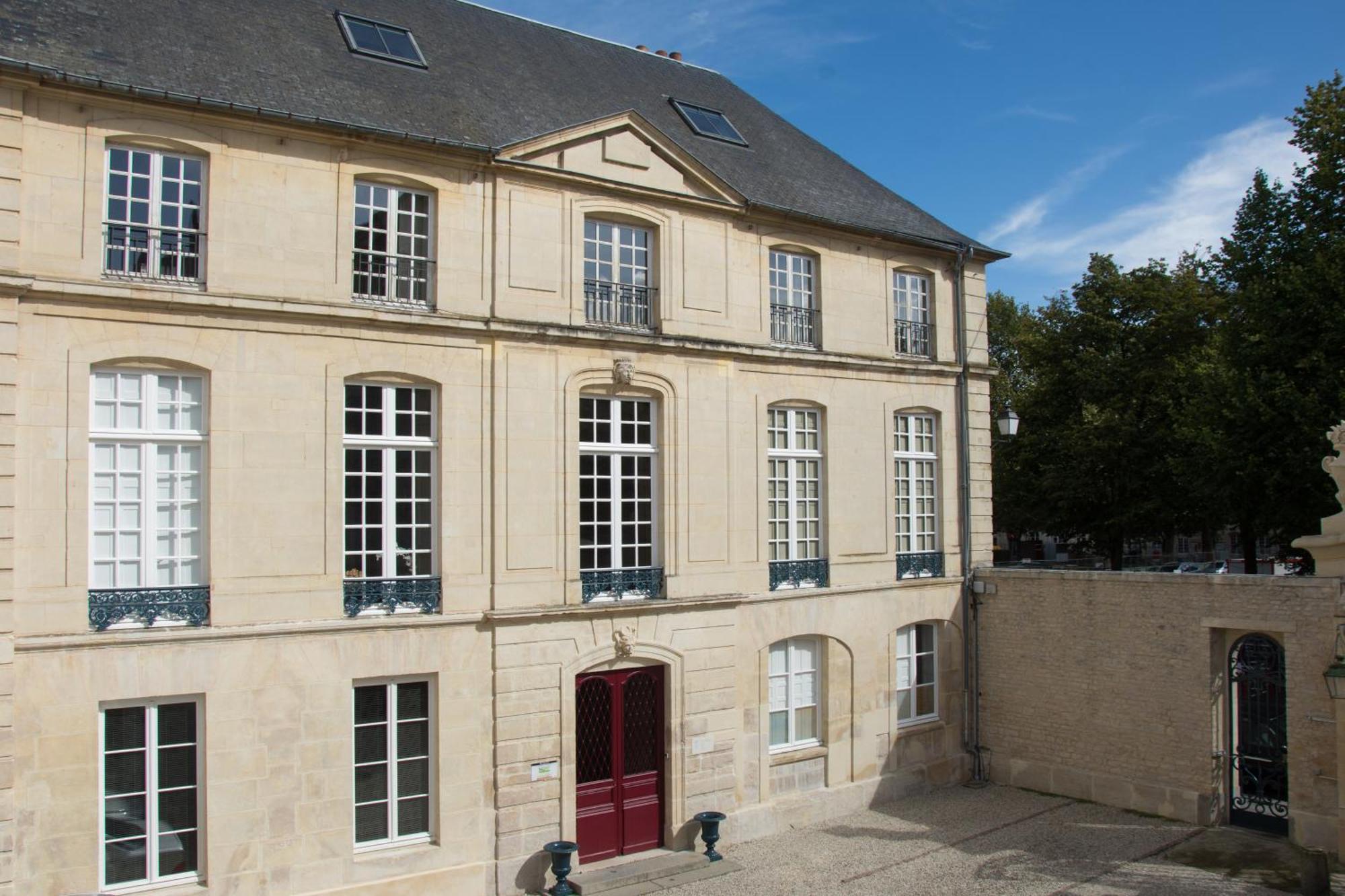 Villa Republique Normandie Caen Buitenkant foto